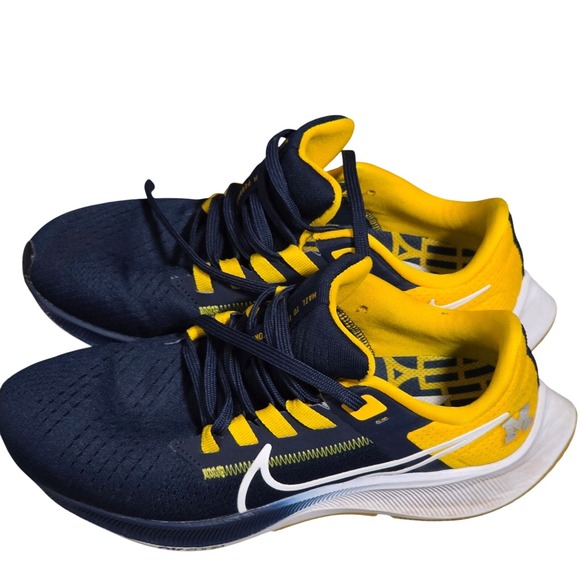 Nike Shoes - Nike Air Zoom Pegasus 38 Michigan Wolverines Navy Yellow Running Shoes M 4.5 W 6